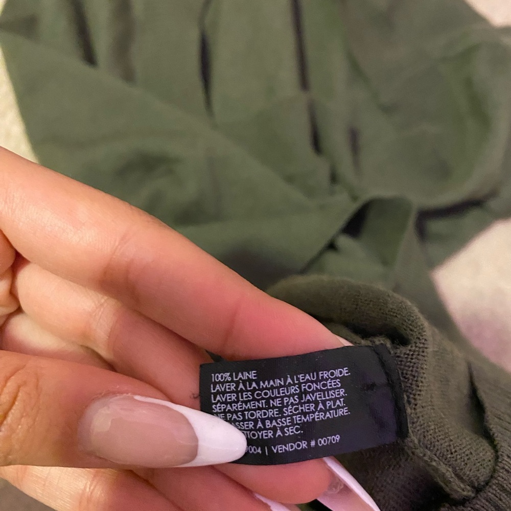 Club Monaco Olive Green Sweater - Picture 3 of 5